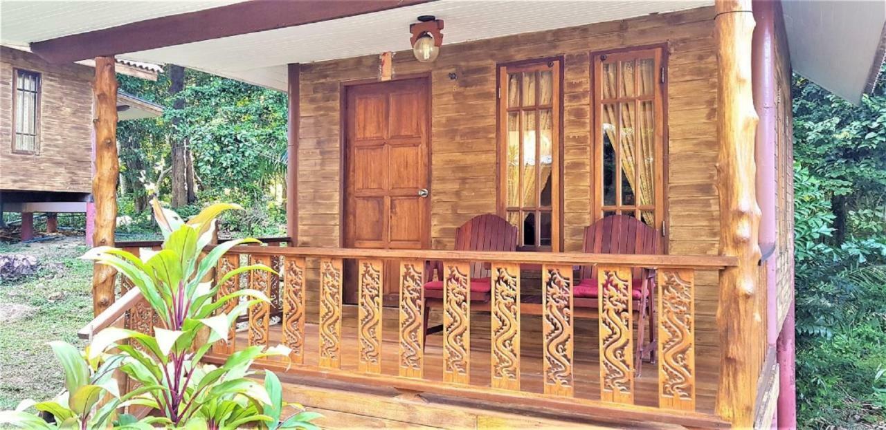 Koh Jum Coral Bay Resort Buitenkant foto