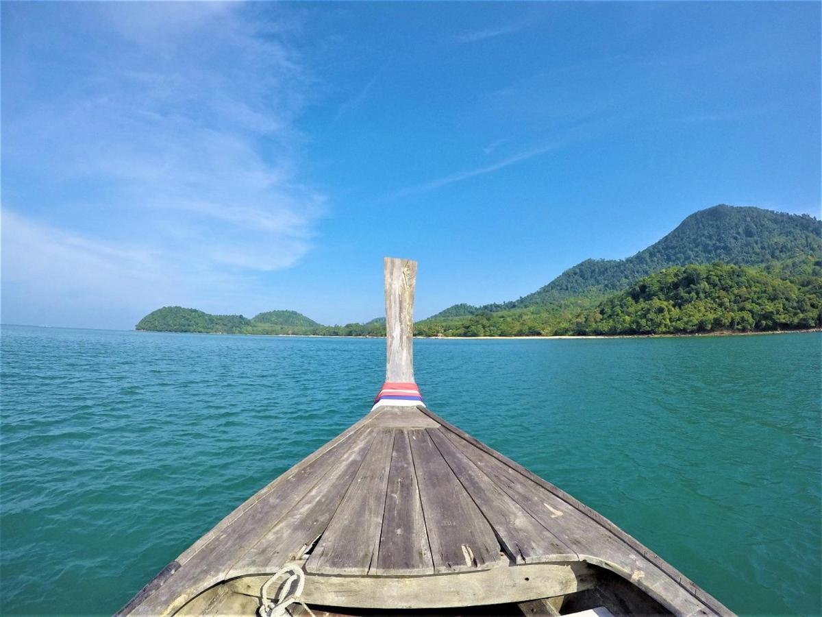 Koh Jum Coral Bay Resort Buitenkant foto