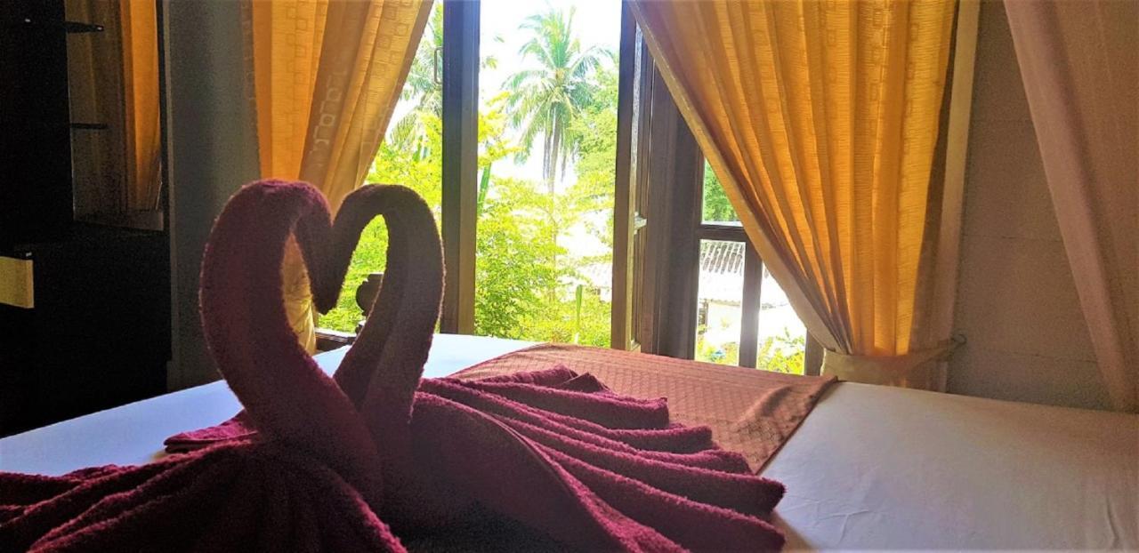 Koh Jum Coral Bay Resort Buitenkant foto